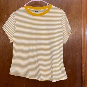 White and yellow stripped shirt. Size 1XL